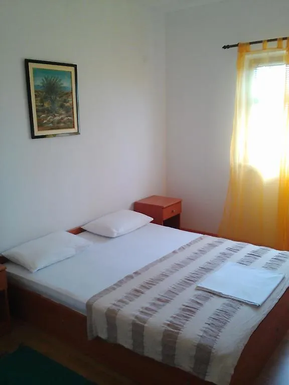 Apartments Boki Pag Town