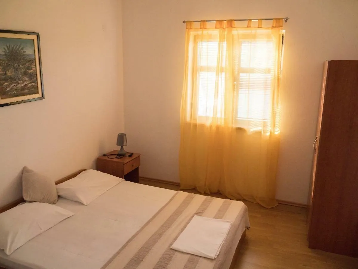 Apartments Boki Pag Town