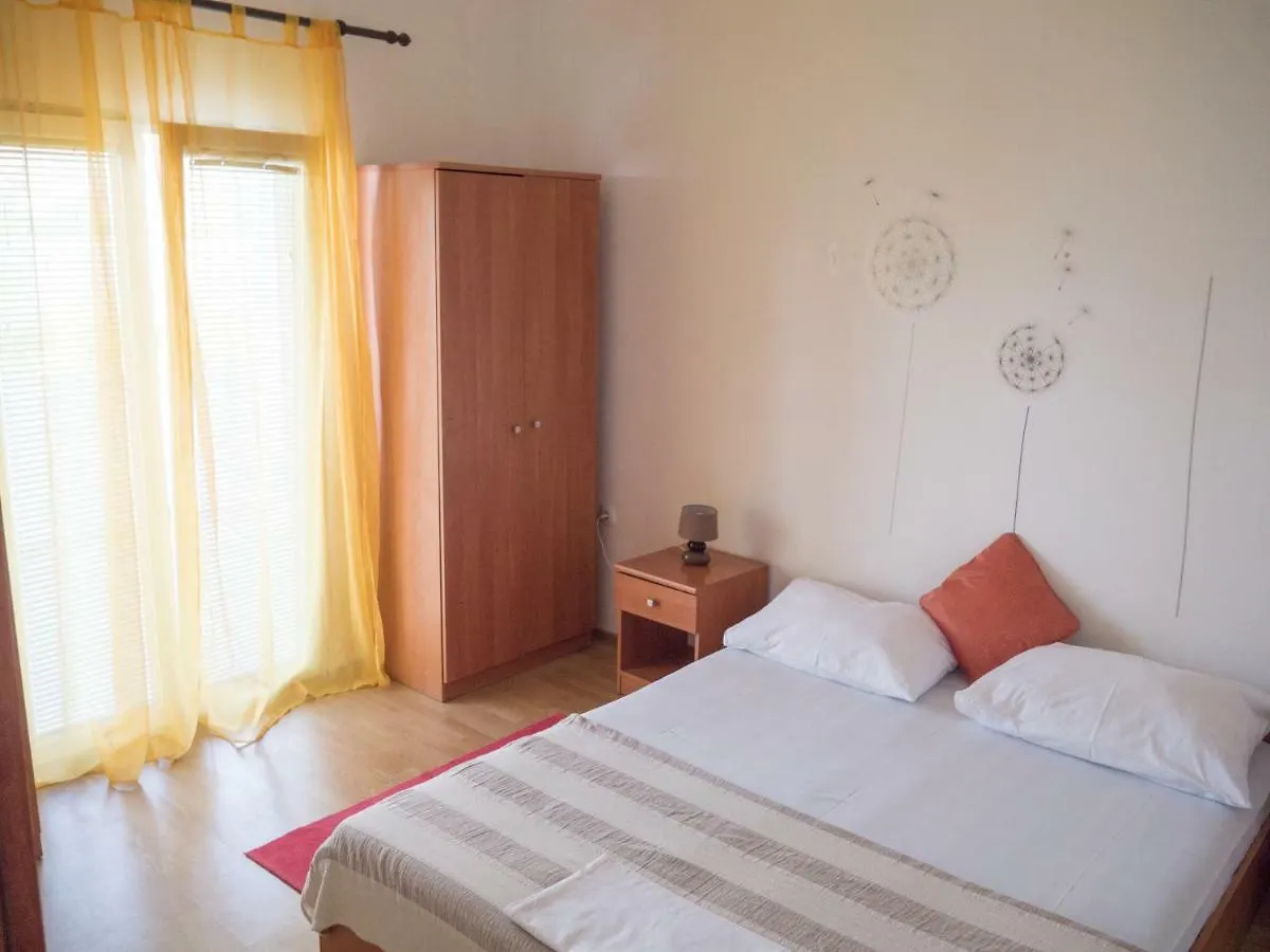 Apartments Boki Pag Town
