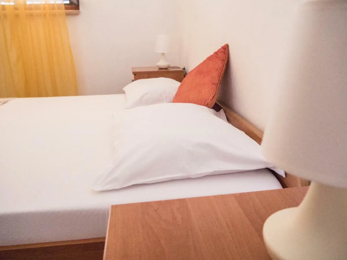 Apartments Boki Pag Town